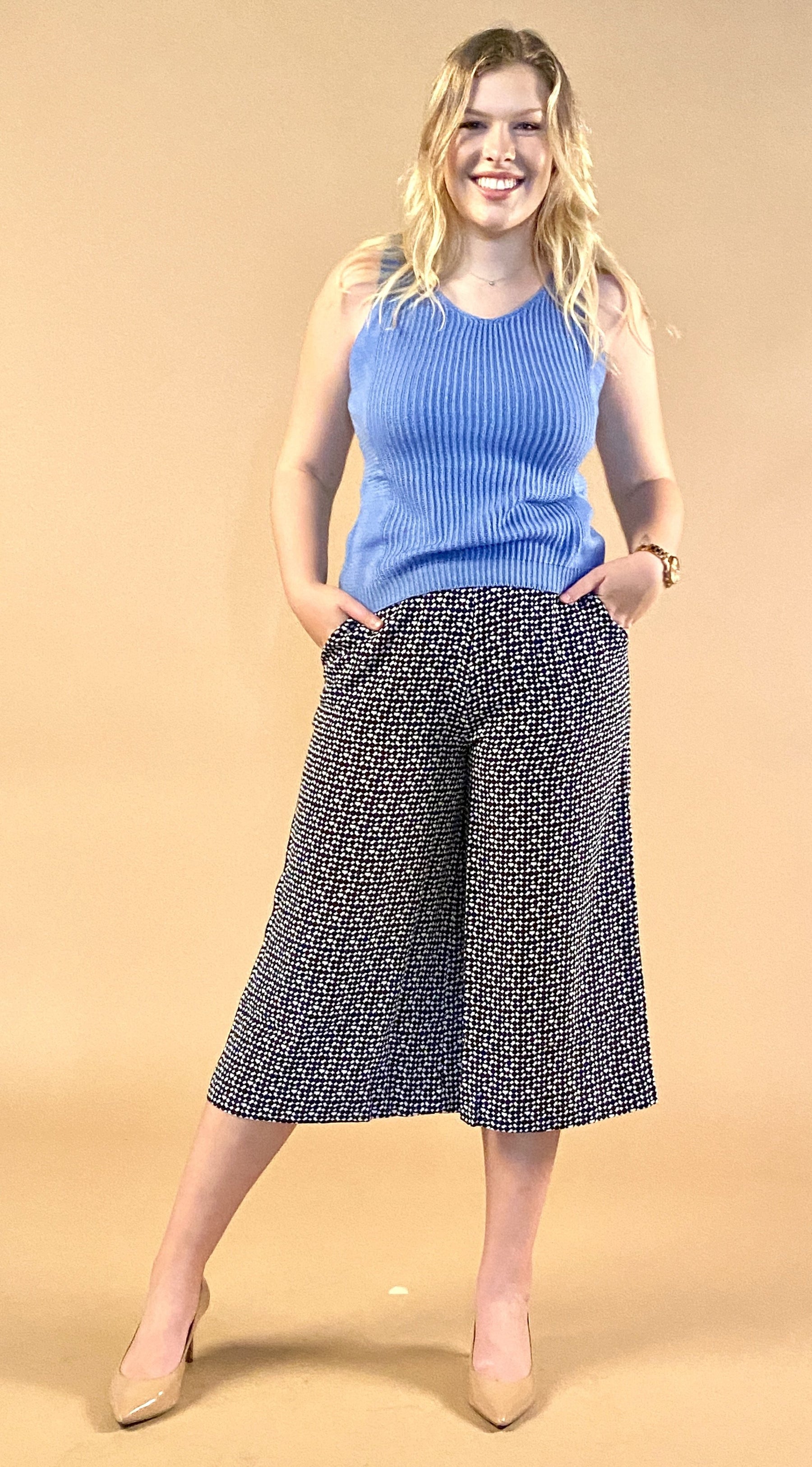 Sustainable wide leg culottes ankle pants in geometric print